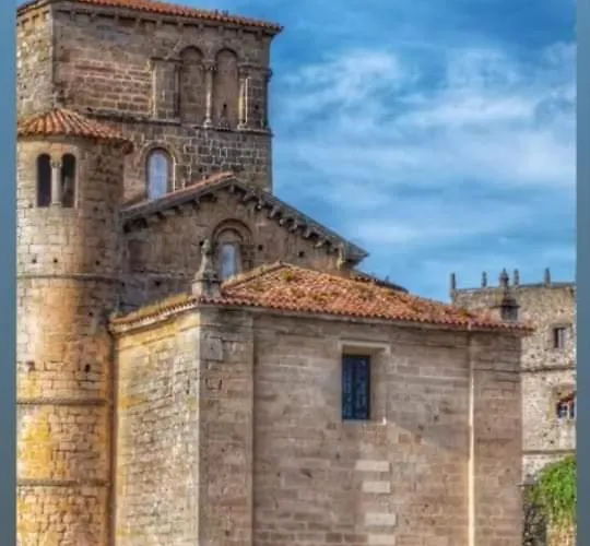 Octavio Guest house Santillana del Mar