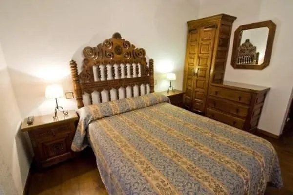 Octavio Guest house 2*
