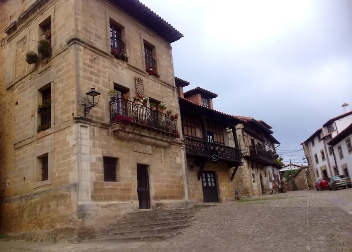 Octavio Konukevi Santillana del Mar