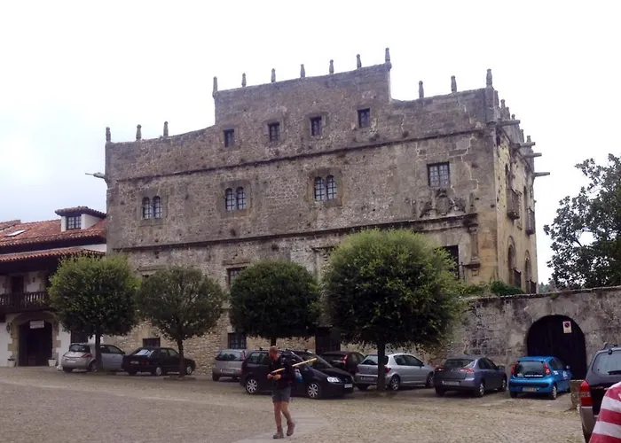 Octavio 2* Santillana del Mar